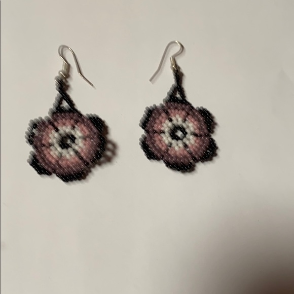 Earrings - Picture 2 of 4